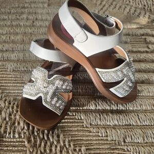 Chic White Kids Slippers with Pearl Accents